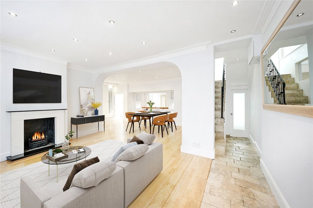 Property photo 3 of 9