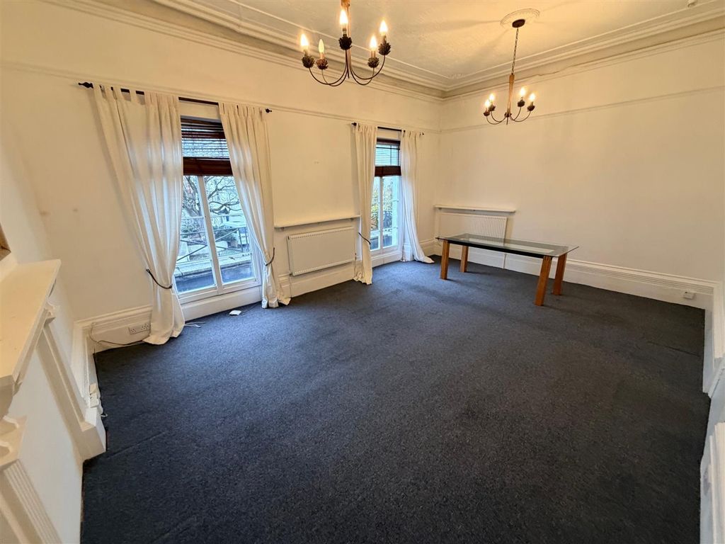 Property photo 2 of 7 Lounge 2.Jpg