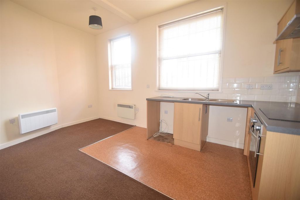 Property photo 3 of 6 Open Plan Lounge Kitchen Diner Reverse.Jpg