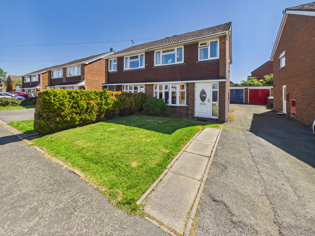 Property photo 1 of 9 Front