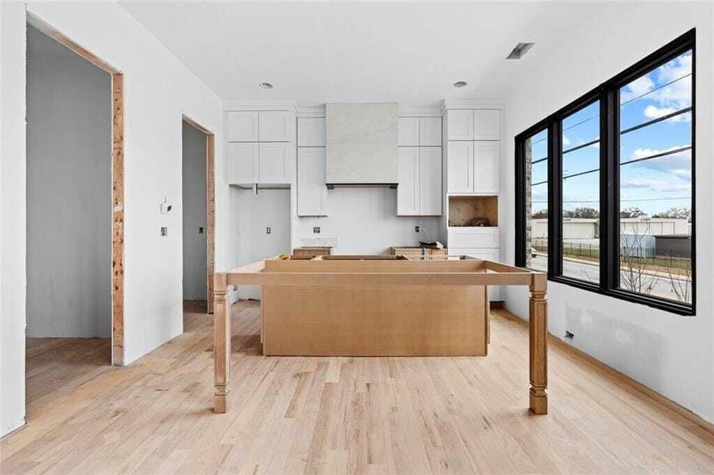 Property photo 2 of 30 <Alttext/>