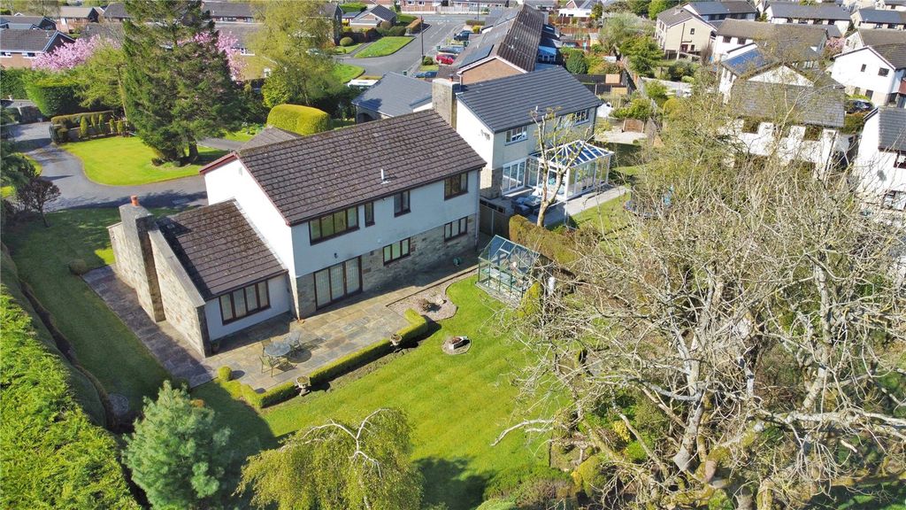 Property photo 2 of 34 Picture No. 56