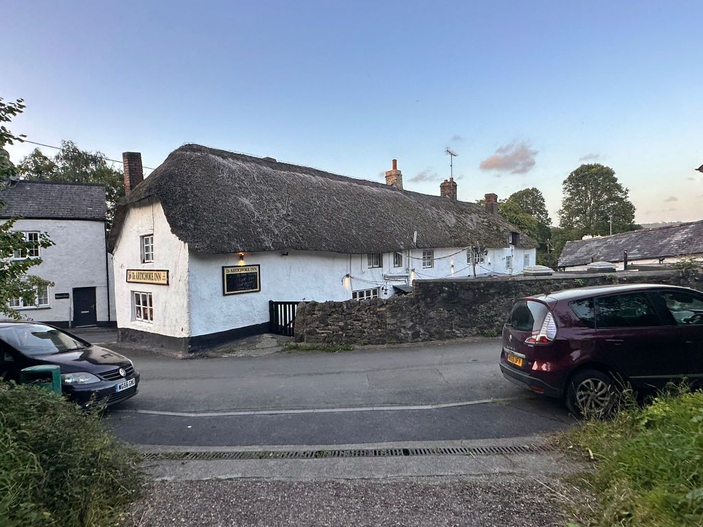 Property photo 1 of 8