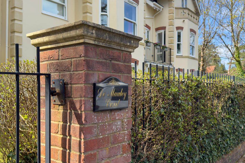 Additional image 4 of 3 bed flat to rentDe Mauley Court, 3 De Mauley Road, Canford Cliffs BH13