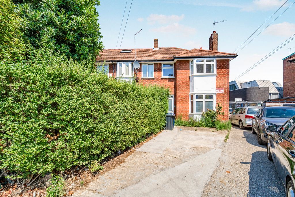 Property photo 1 of 11 Pbox-Img.Jpg
