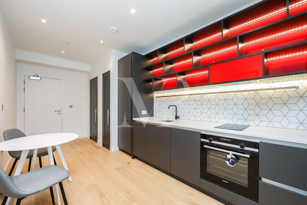 Property photo 2 of 11 Picture No. 02