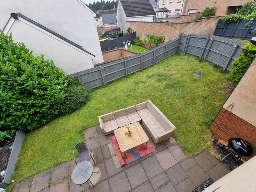Property photo 2 of 25 Garden