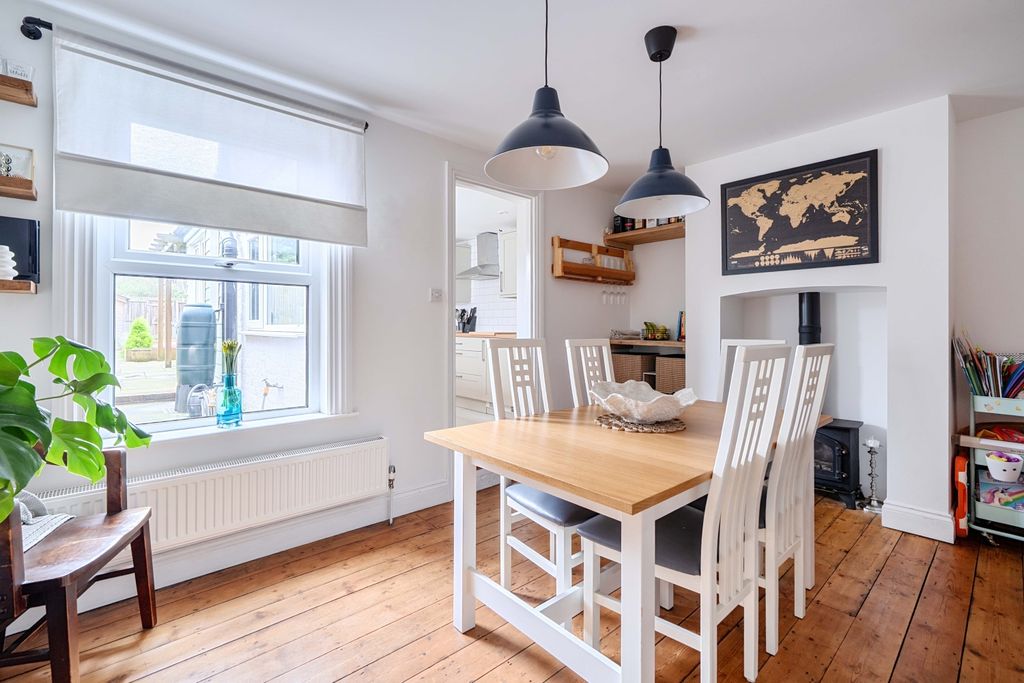 Property photo 3 of 18 Dining Room