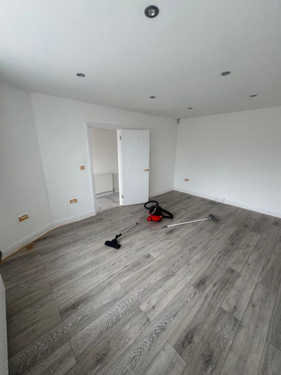 Property photo 2 of 7 20F307F3-Ded0-4E46-B7Ed-Ed71Fa926203