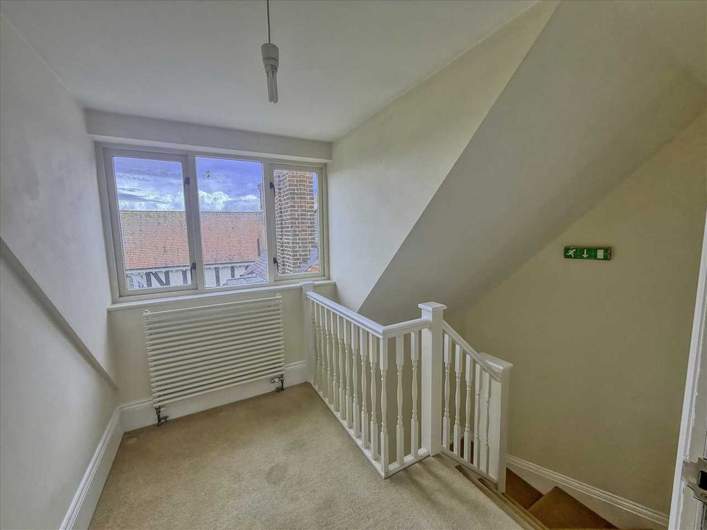 Additional image 15 of 2 bed flat for saleTrafalger House, Fourth Avenue, Frinton On Sea CO13