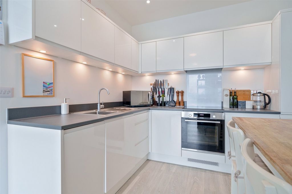 Property photo 2 of 9 Picture No. 07