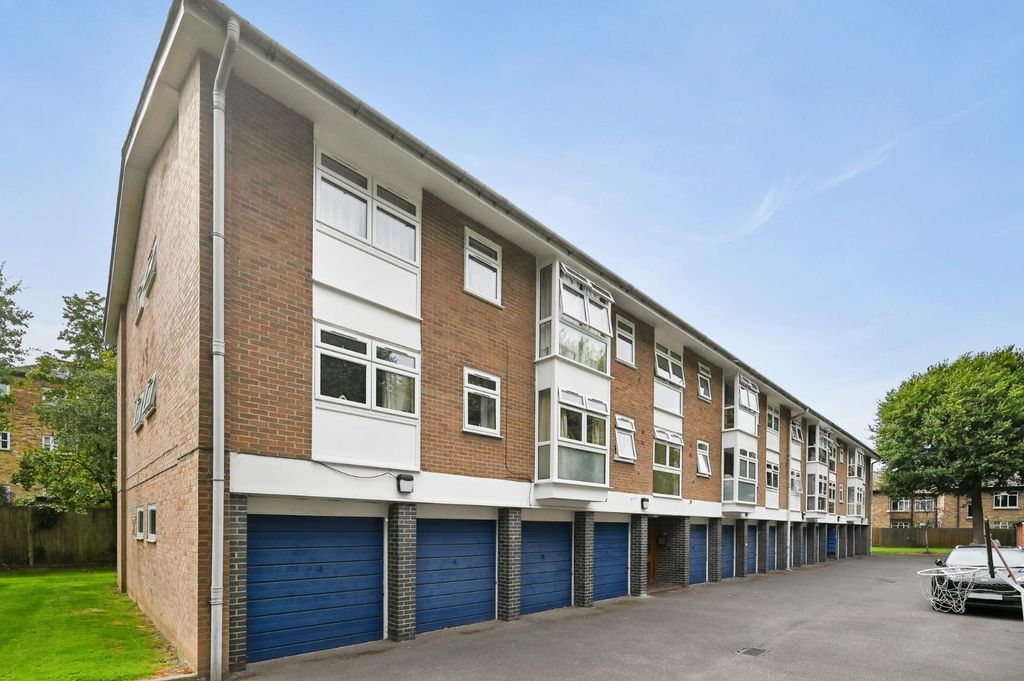 Property photo 1 of 9 8.Jpg