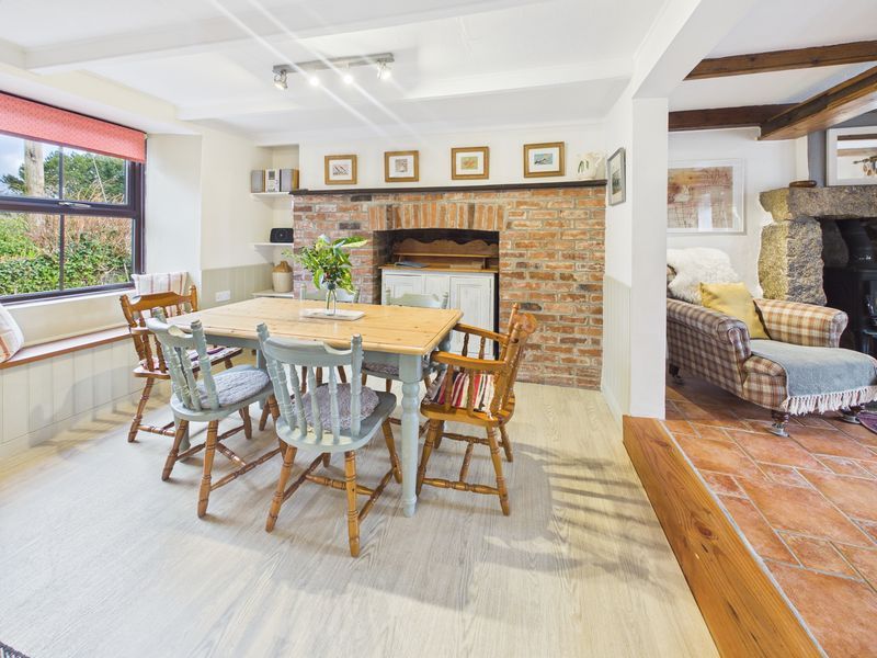 Property photo 3 of 13 Dining Area