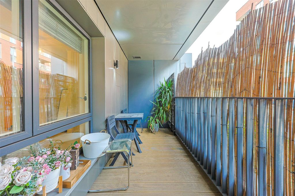 Property photo 2 of 11 Picture No. 13