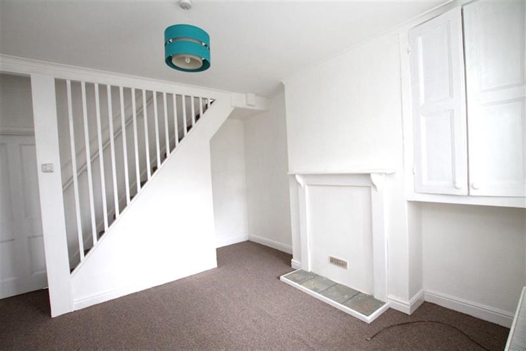 Property photo 2 of 17 (Main)