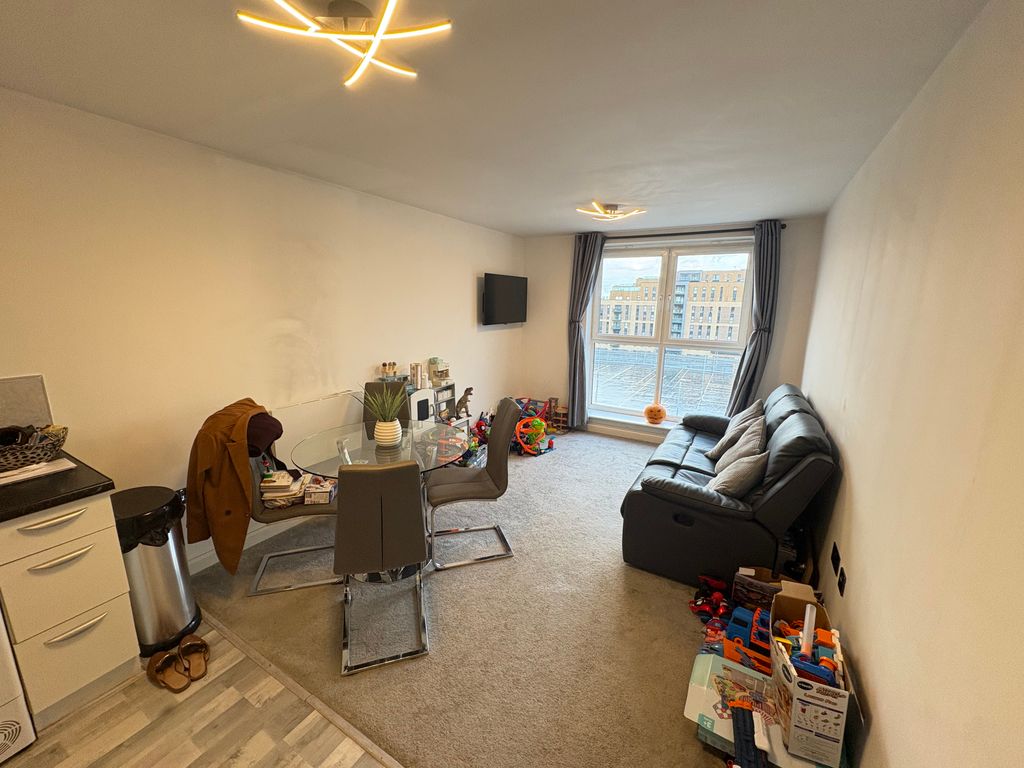 Property photo 3 of 10 Image