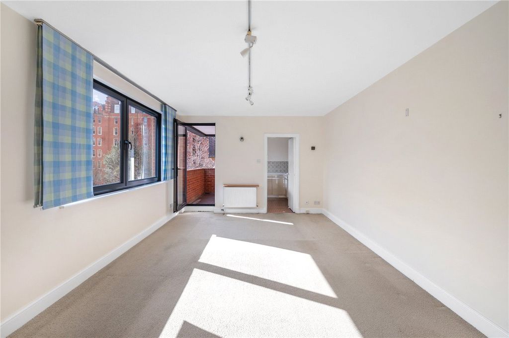 Property photo 2 of 17 Reception Room