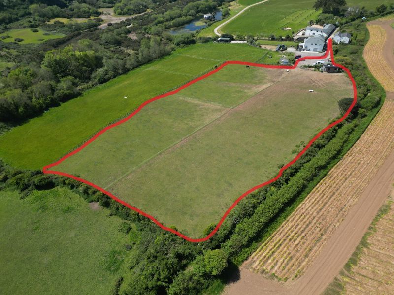 Property photo 2 of 18 Land And Parking Outline