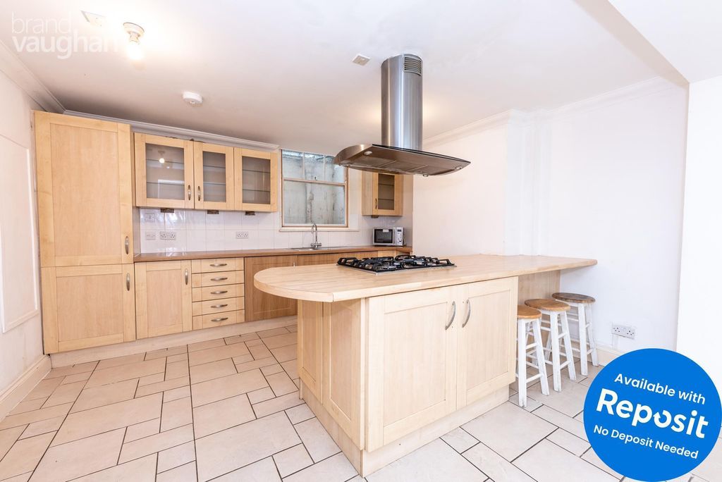 Property photo 1 of 14 Kitchen