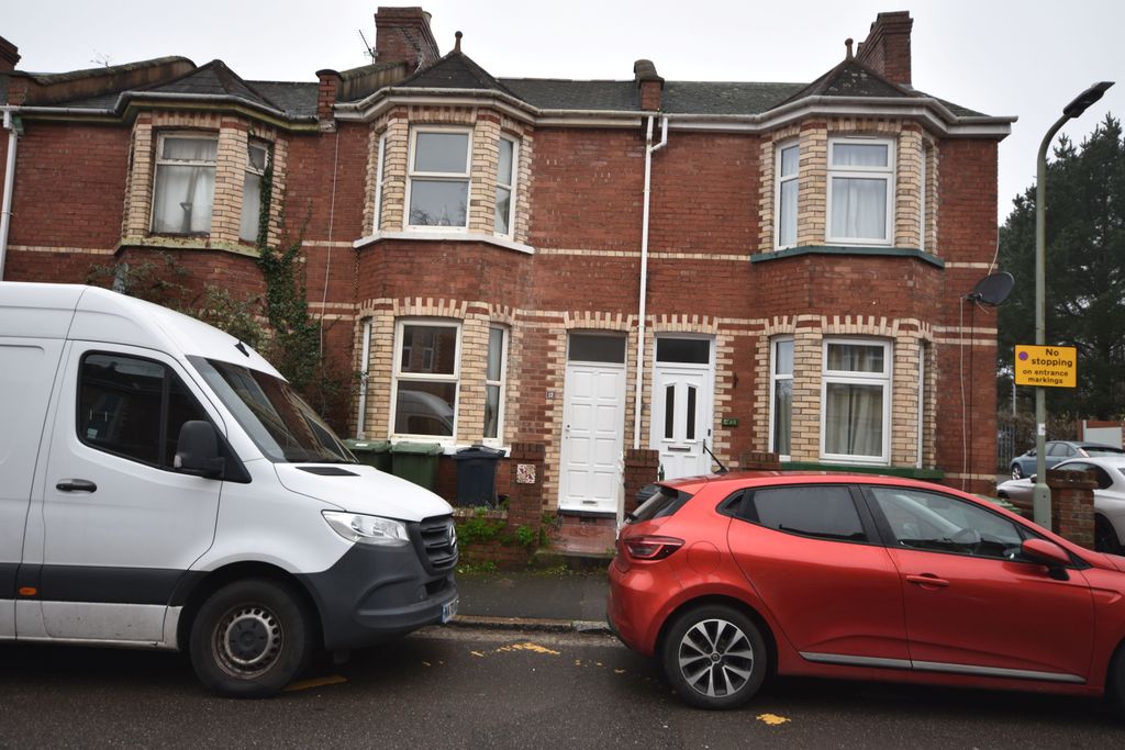 Property photo 1 of 8