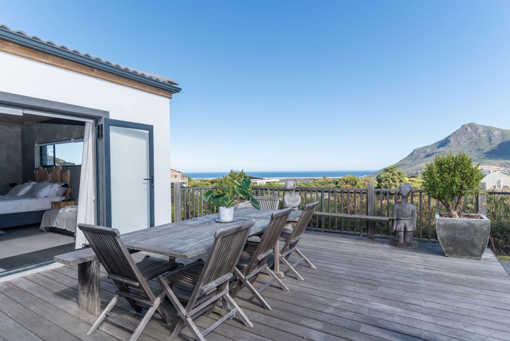 Property photo 1 of 40 Fh1733901