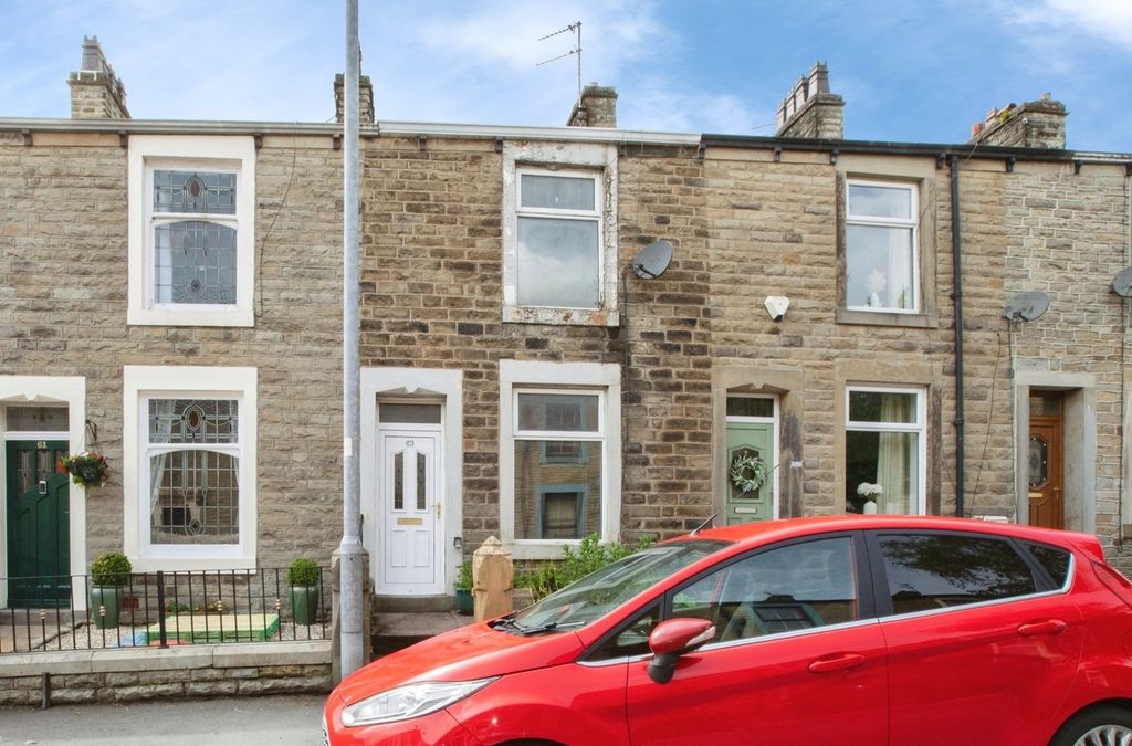 Property photo 1 of 16