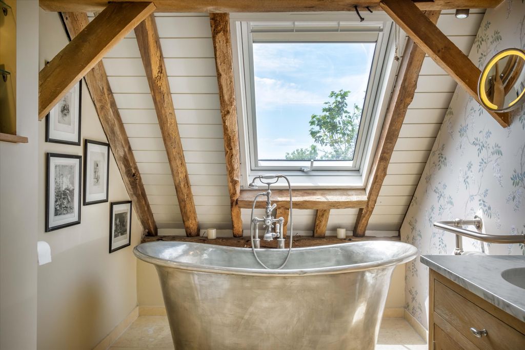 Additional image 20 of 5 bed detached house for saleWest Lavant, Chichester, West Sussex PO18