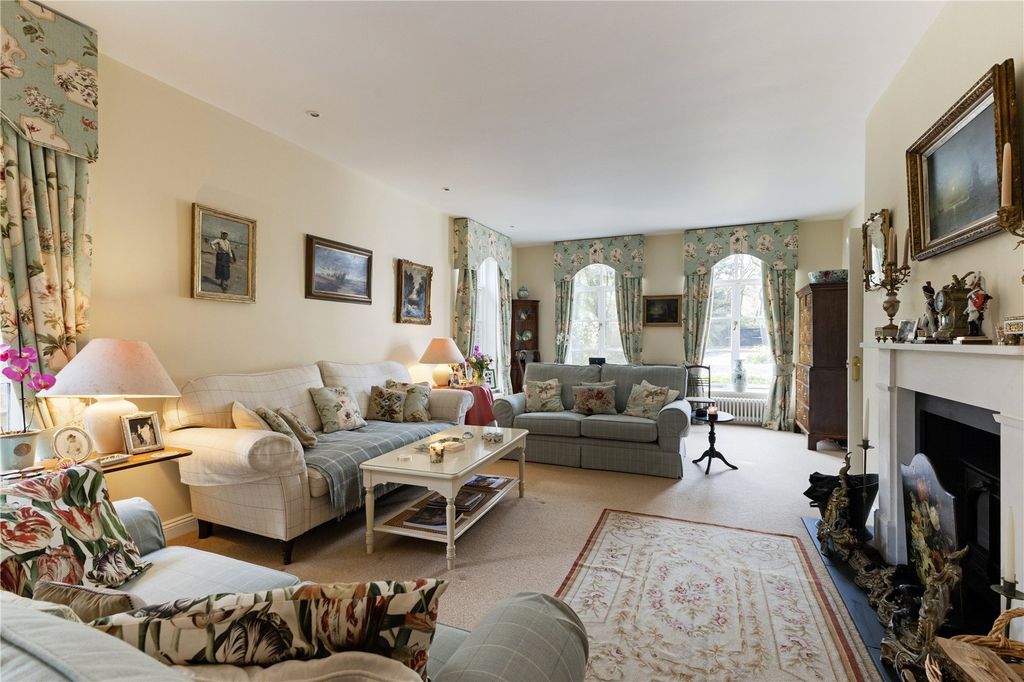 Property photo 2 of 24 Drawing Room