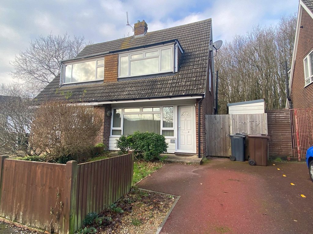 Property photo 1 of 8 Exterior