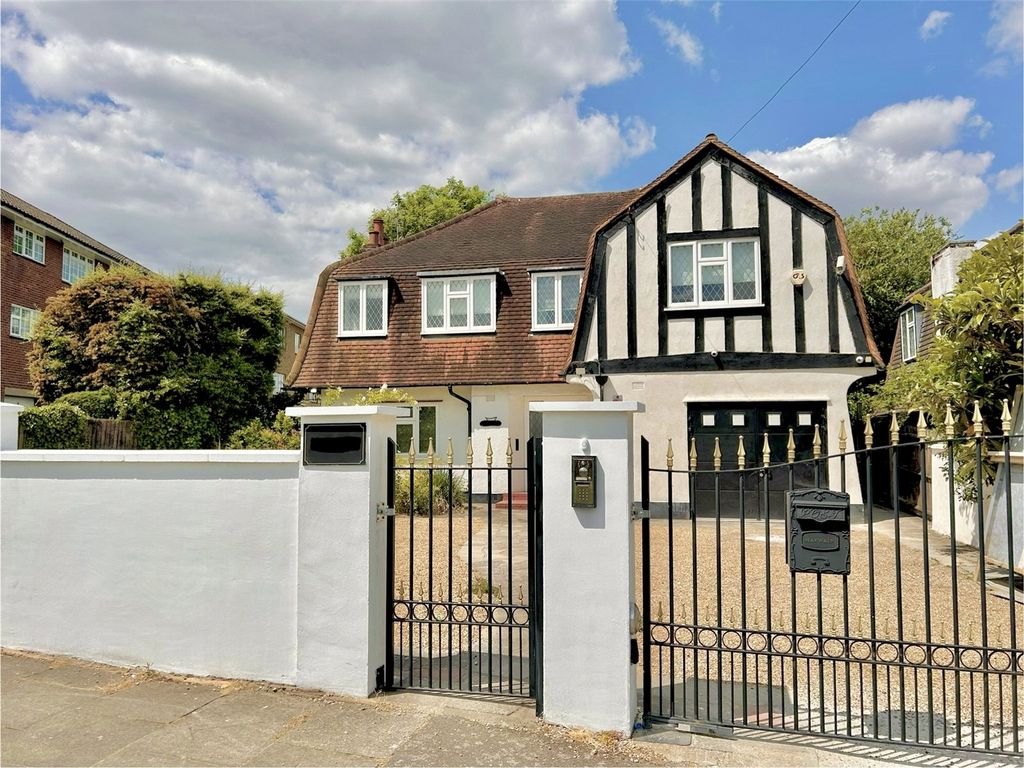 Property photo 2 of 27 Picture No. 01