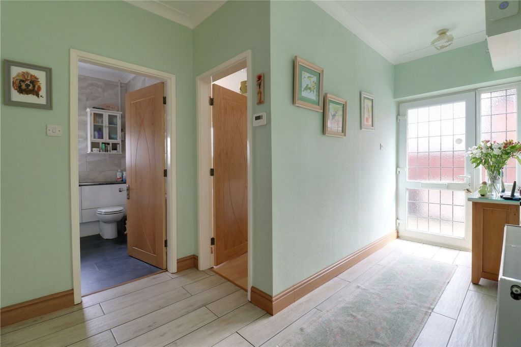 Property photo 2 of 22