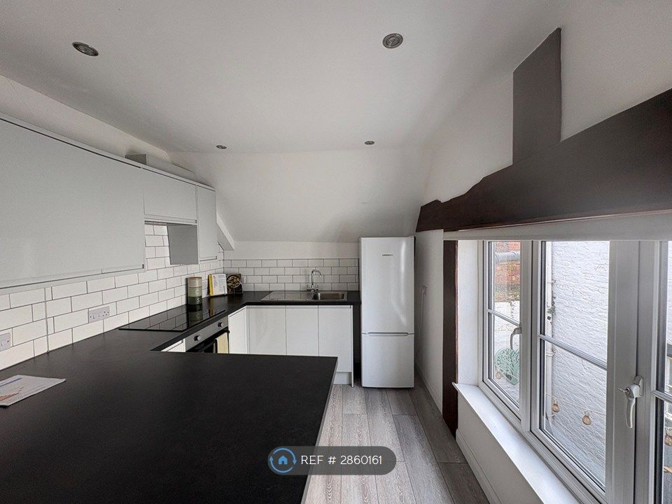 Property photo 1 of 15 Kitchen / Diner