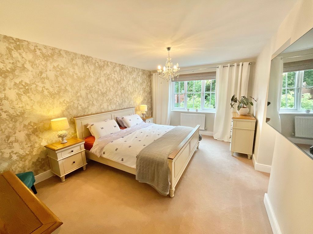 Property photo 3 of 31