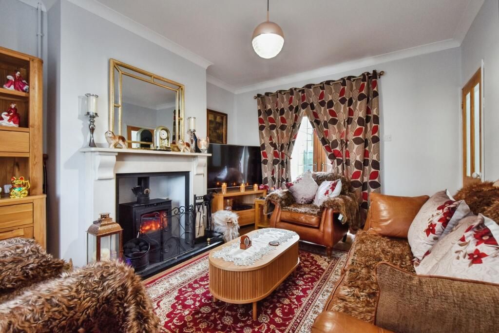 Property photo 2 of 17