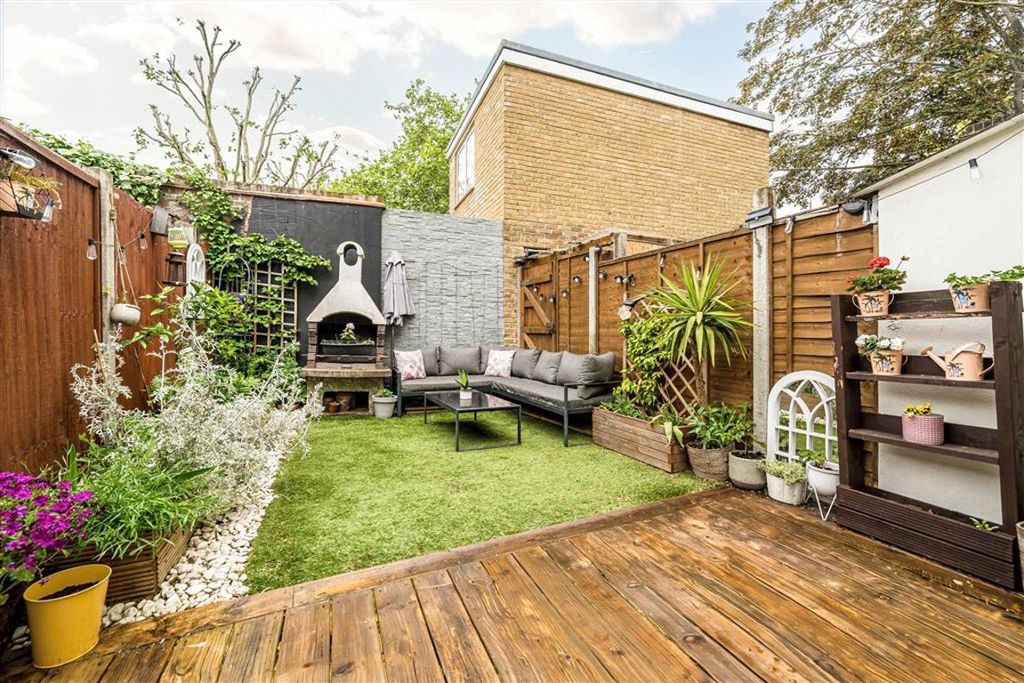 Property photo 2 of 6