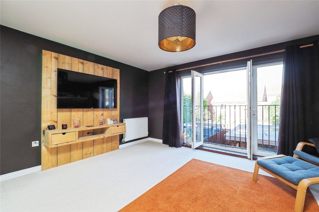 Property photo 3 of 17 Picture No. 31