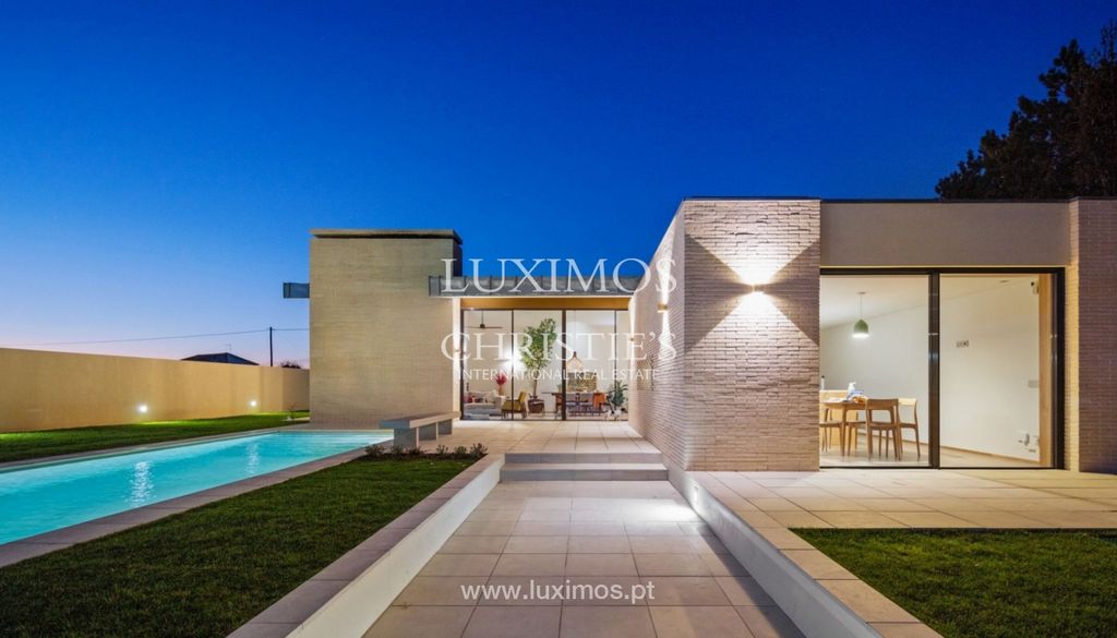 Property photo 1 of 25