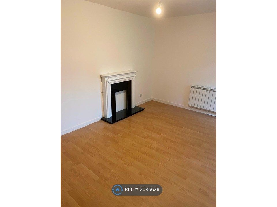 Property photo 1 of 20 Lounge 1