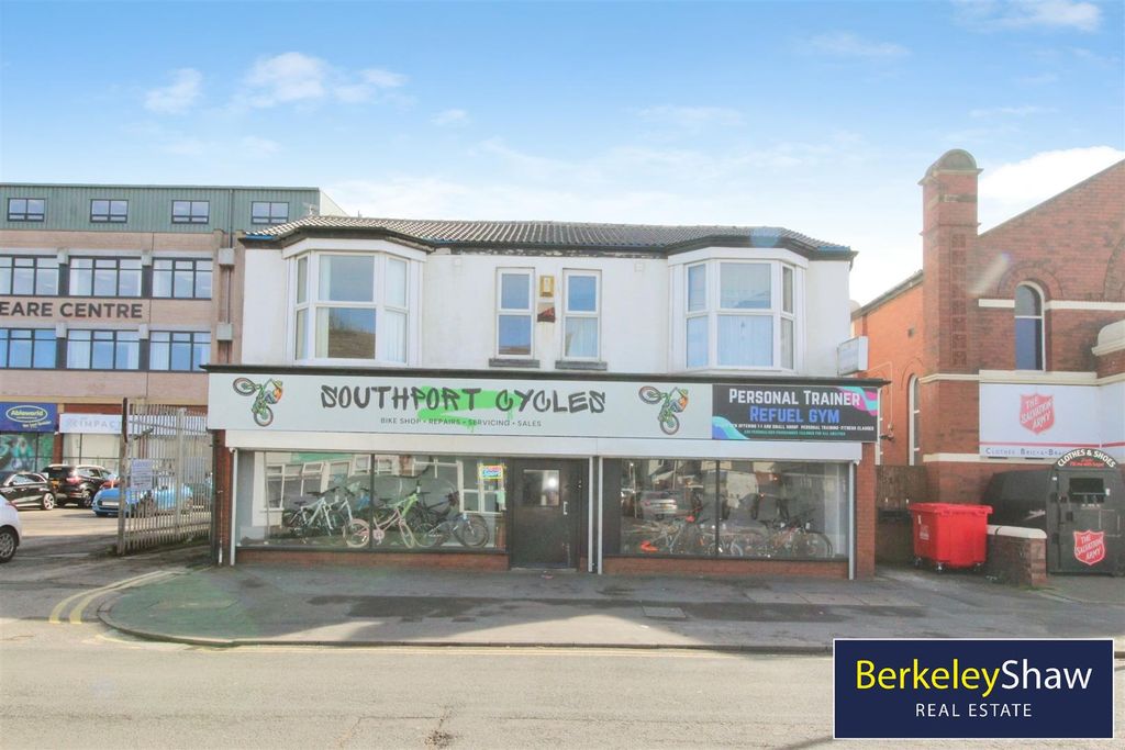 Property photo 1 of 9 External