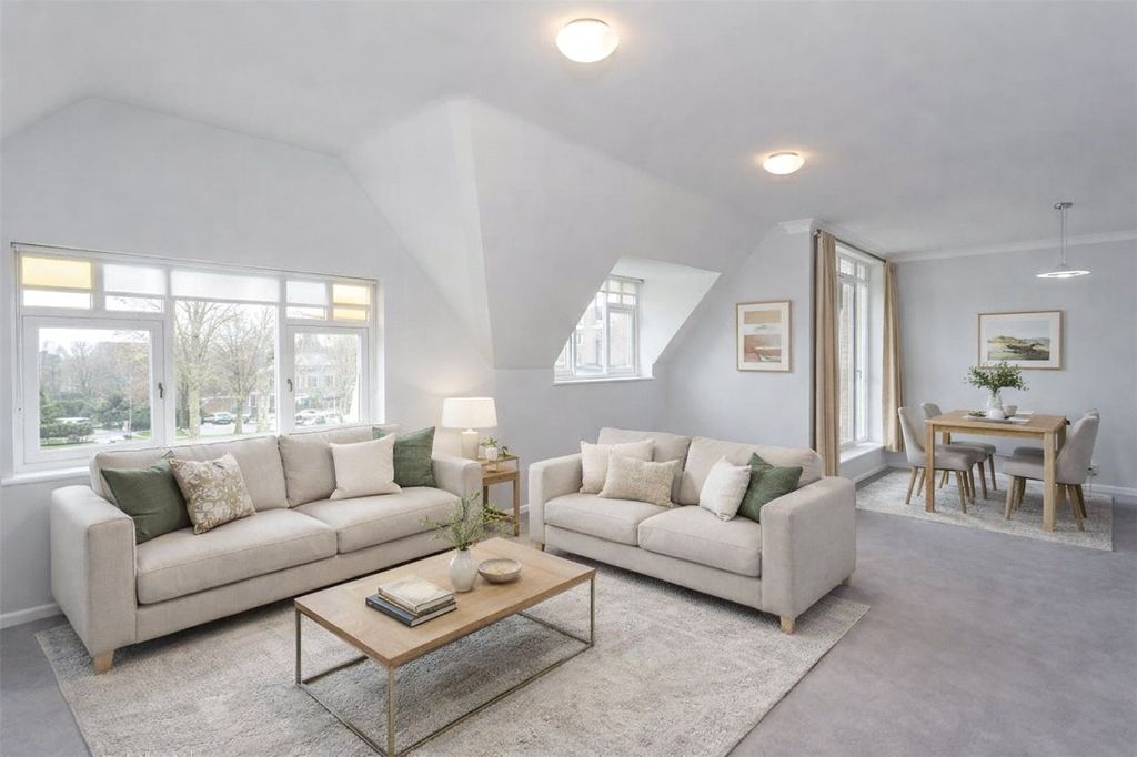 Property photo 1 of 8 Picture No. 12