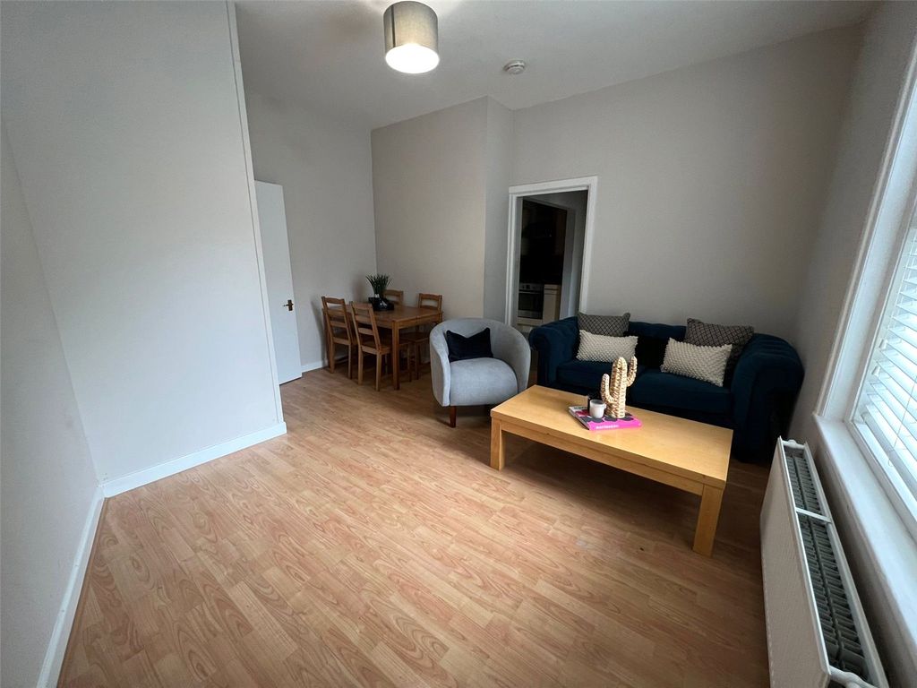 Property photo 3 of 11 Picture No. 05