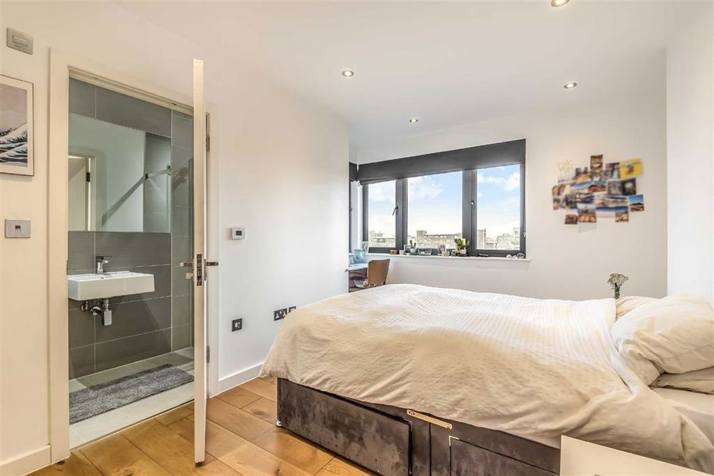 Property photo 3 of 8