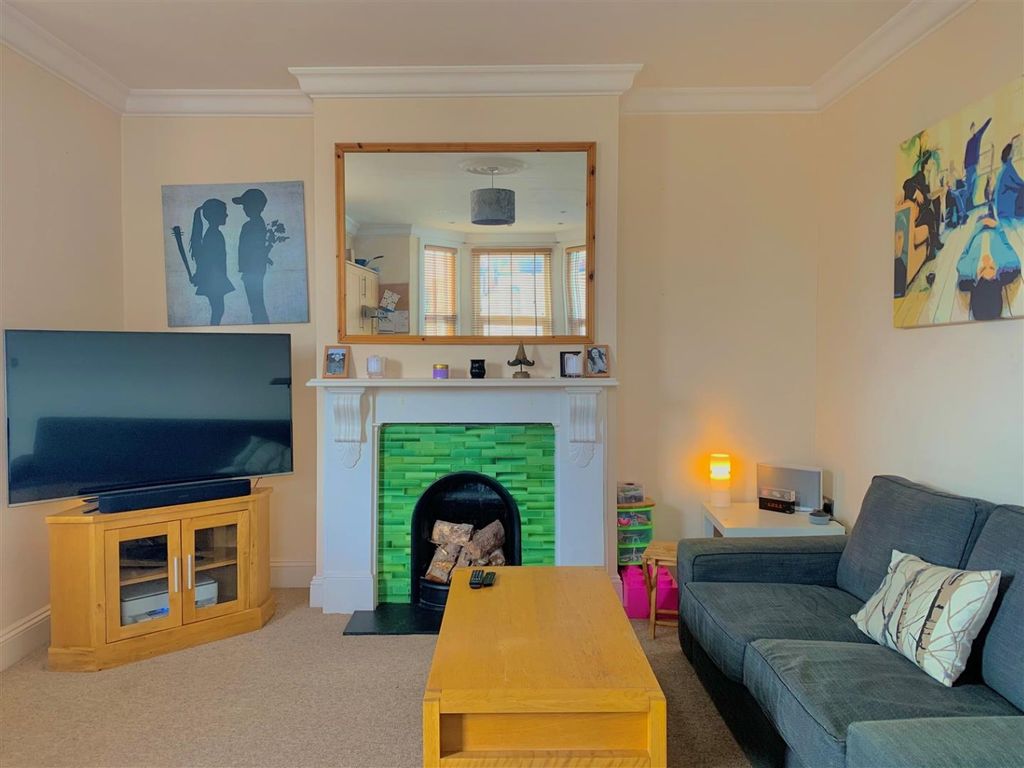 Property photo 3 of 15 4612552