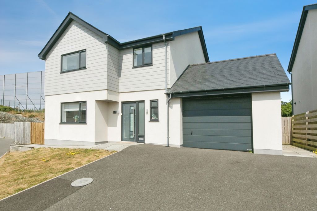 Property photo 1 of 25