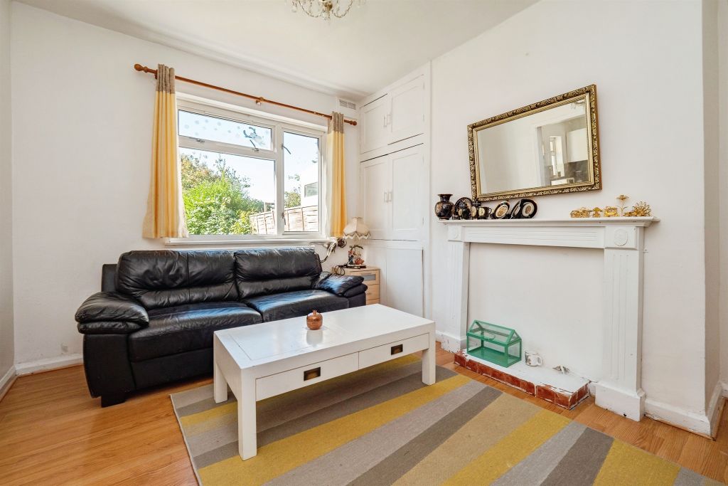 Property photo 3 of 20