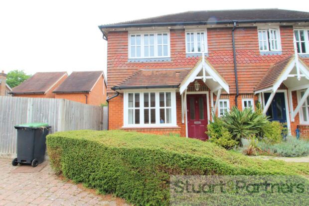 Property photo 1 of 11