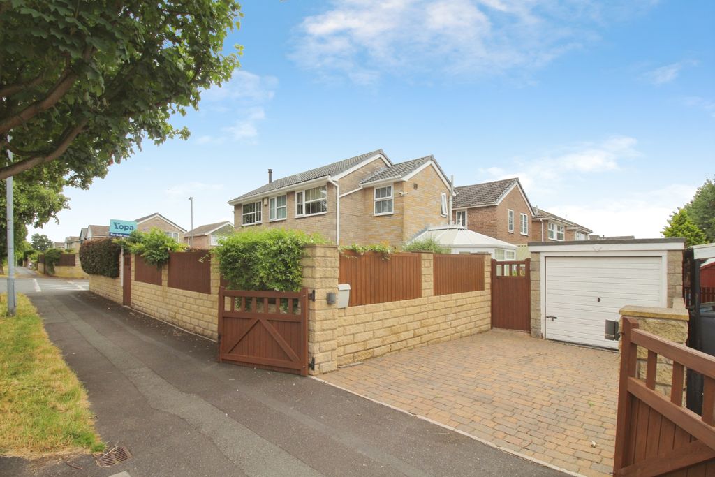 Property photo 1 of 25 Ext Bywell Side.Jpg
