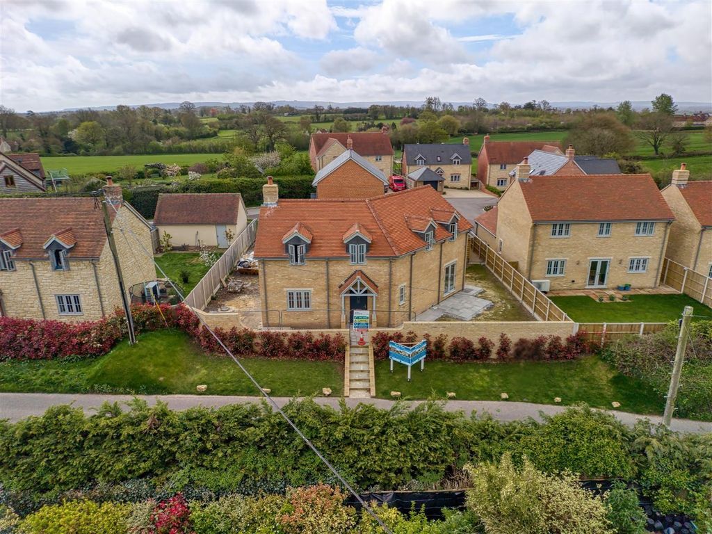 Property photo 1 of 8 Arial