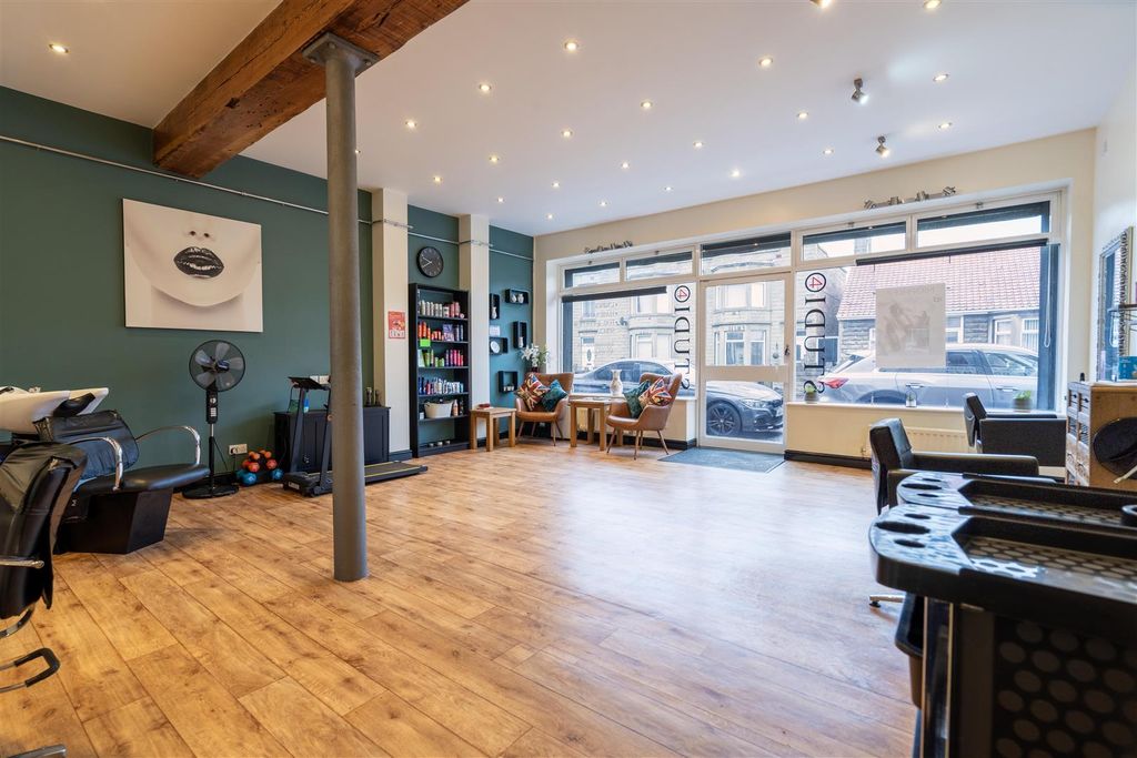 Property photo 3 of 15 Shop Floor