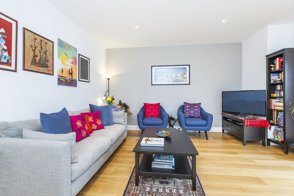 Property photo 2 of 17 Reception